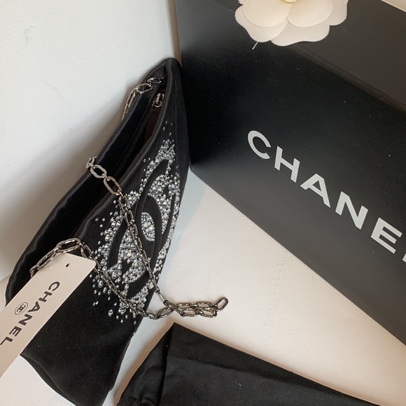 CHANEL 🖤 Rare Diamonte Swarovski Crystal Studded CC Black Satin Silk Chain Bag - Picture 4 of 16